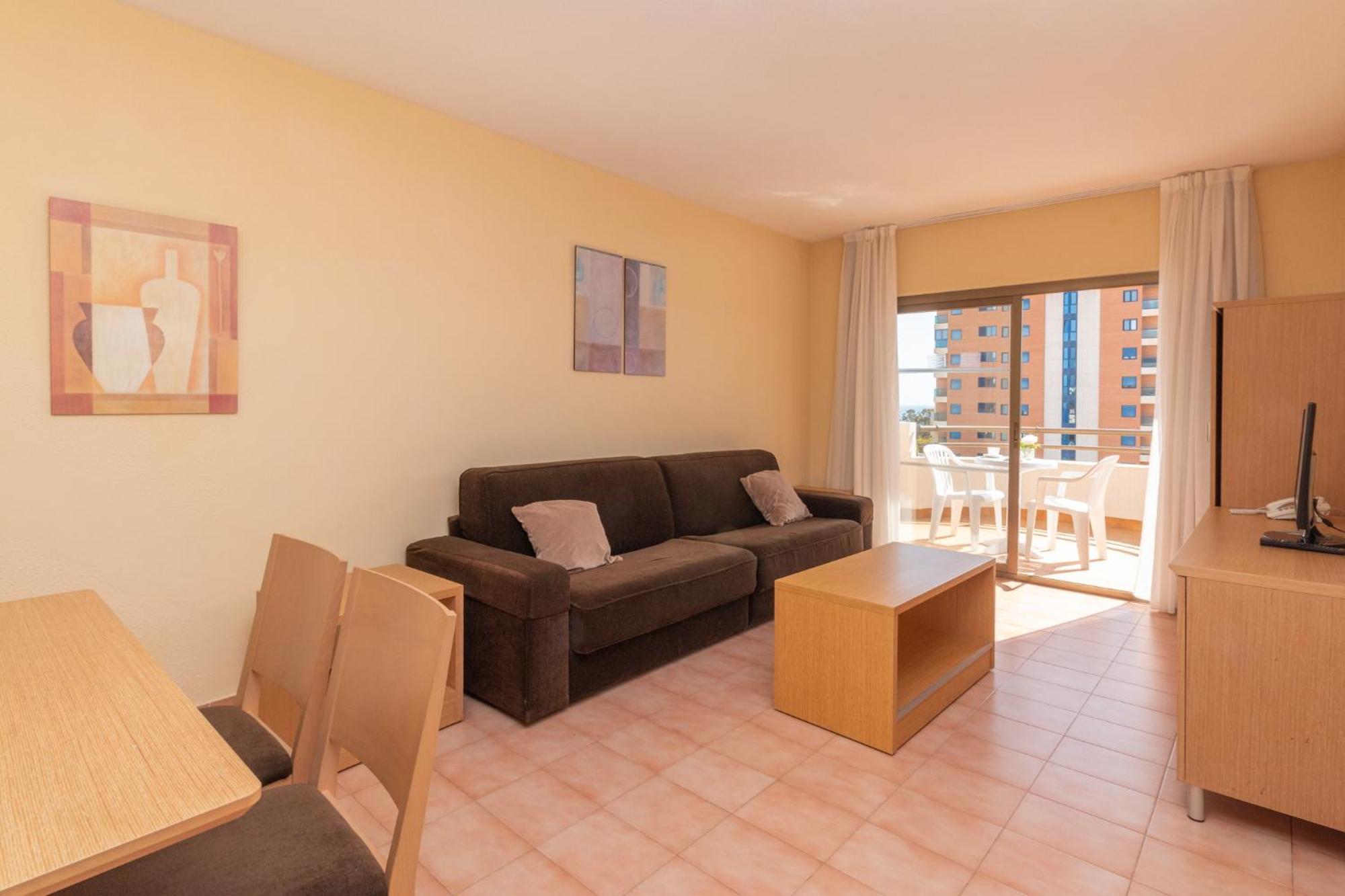 One-Bedroom Apartment Terrace